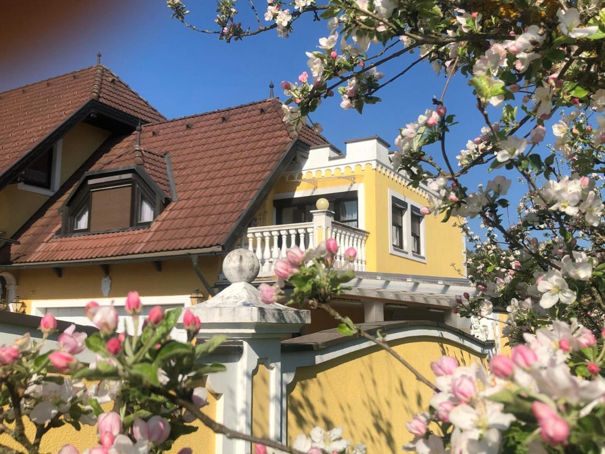Appartements Panorama Schloessl Velden am Wörthersee Buitenkant foto
